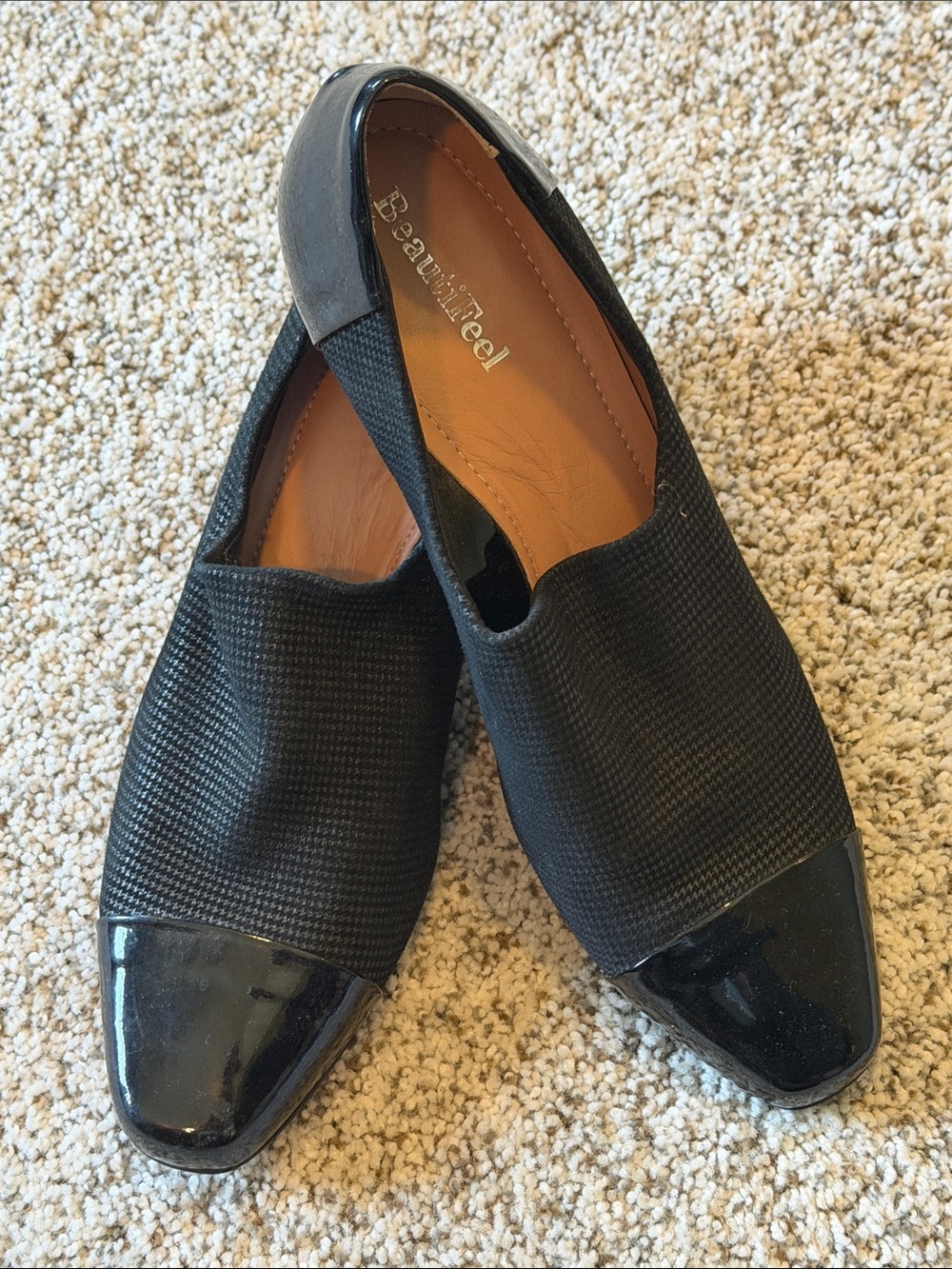 BeautiFeel Black Loafers with Patent Cap and Heel